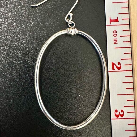 Elegant Silver Hoop Earrings - Picture 4 of 4